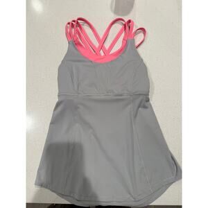 Lululemon Beat the Heat Tank in Grey/Pink Size 6